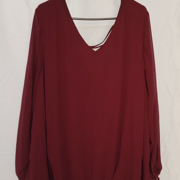 Long sleeve lattice blouse - Picture 2 of 3